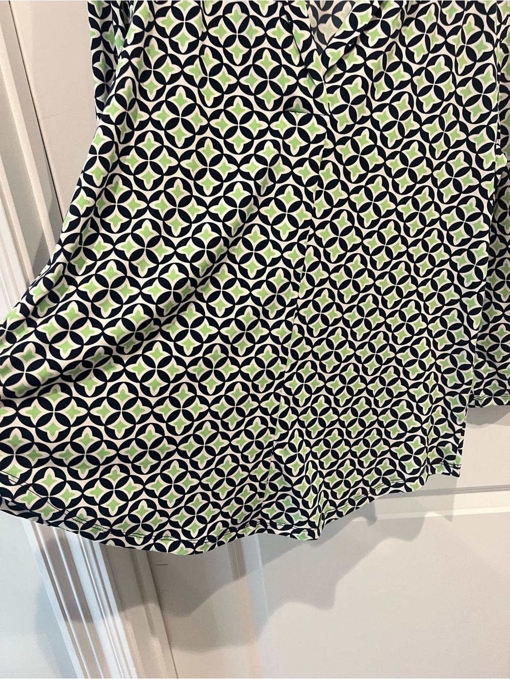 Charter Club Navy & Green Geometric V-Neck Tunic Top Size Medium - Picture 16 of 16